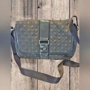 Vera Bradley Lay Flat Crossbody Messenger Bag Patent Vinyl